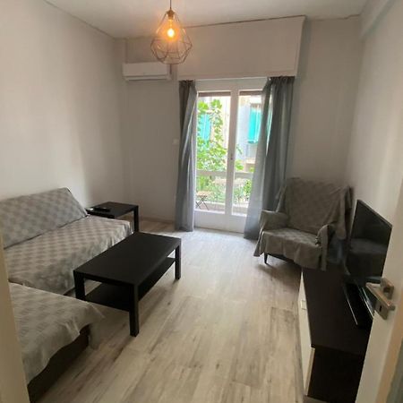 Lovely Apartment/1Bedroom Next To Metro Atene Esterno foto
